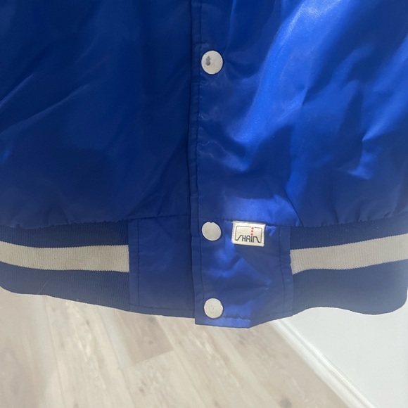 Vintage (~1980) Toronto Maple leafs Bomber Jacket - Picture 7 of 13